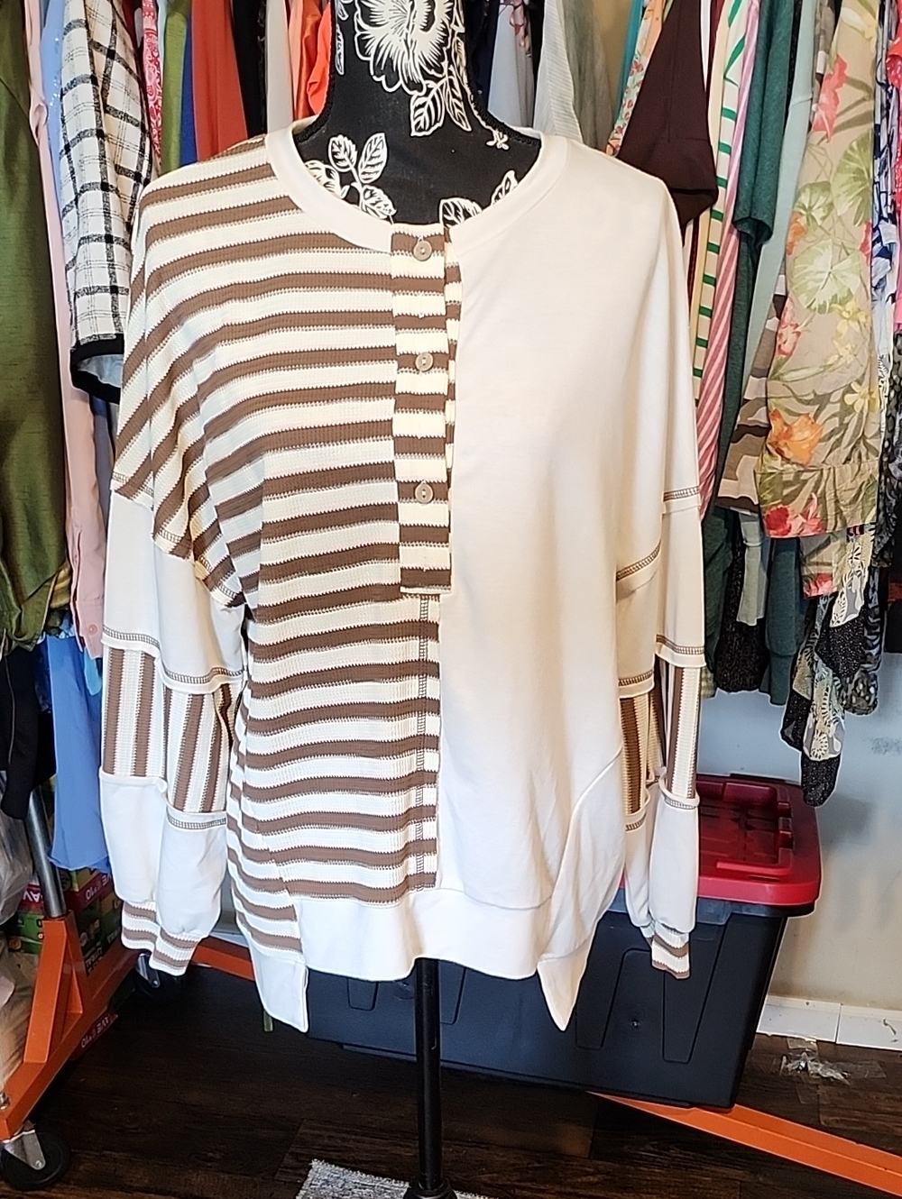 Source Unknown Cream and Brown Mixed-Stripe Button-Front Pullover Sweatshirt
